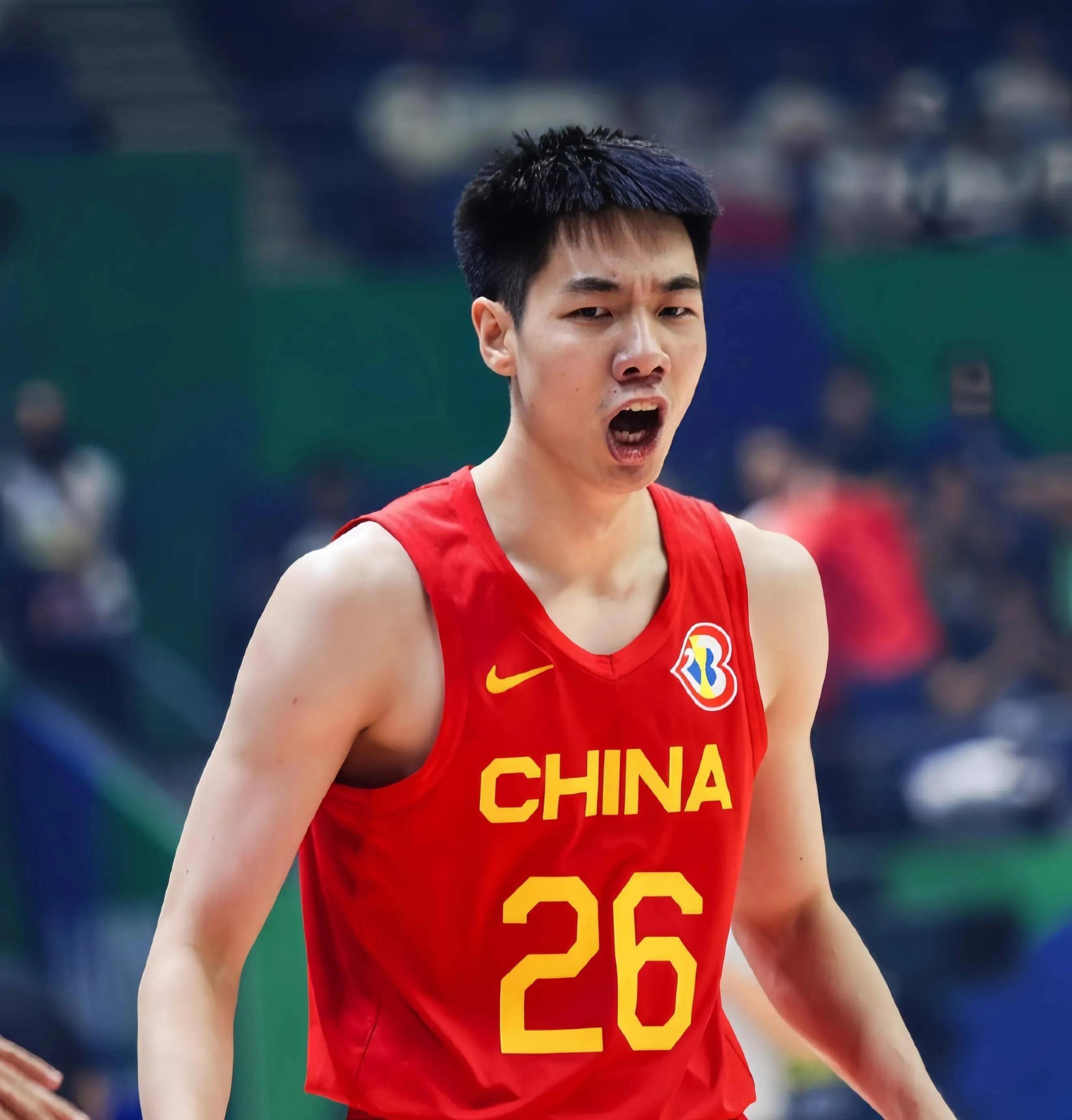 印度队鏖战马来西亚队，李梓嘉关键制胜