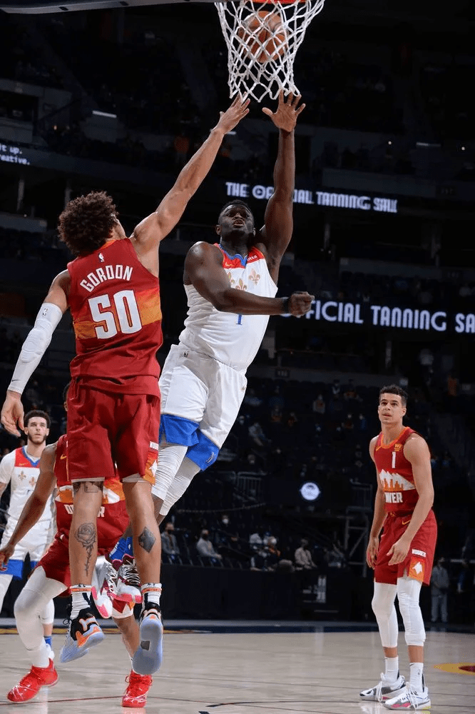 广州队翻盘青岛队，锡安点燃赛场