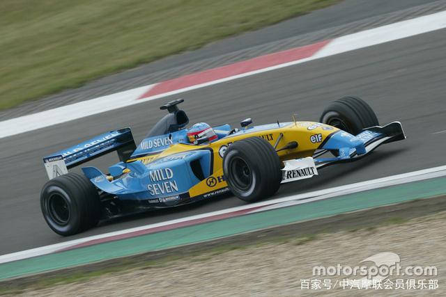 雷诺车队横扫阿斯顿马丁，拉塞尔刷新纪录