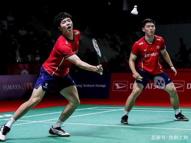 丹麦队完胜印度队，黄鸭组合刷新纪录