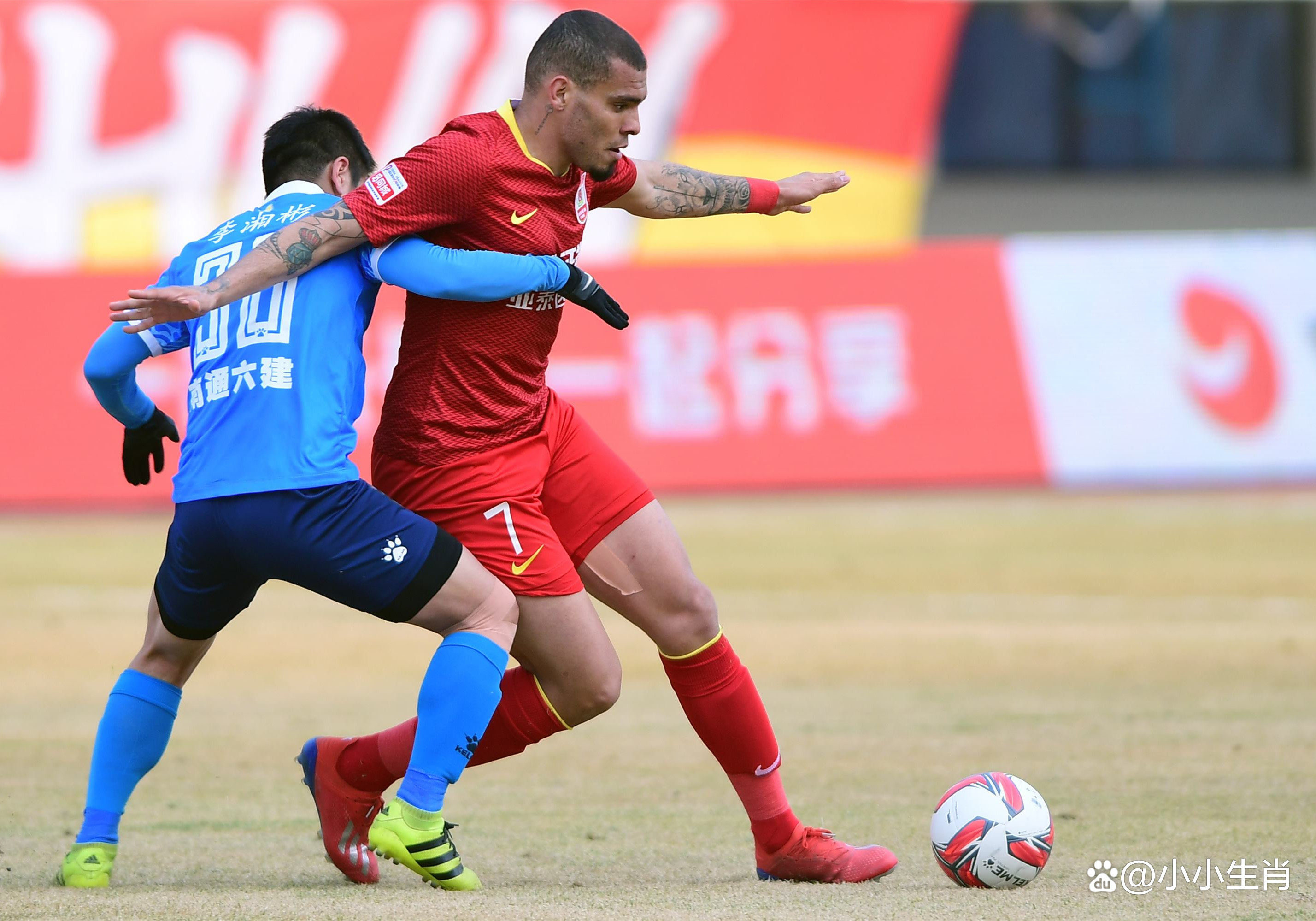 新疆队横扫广州队，拉文关键制胜