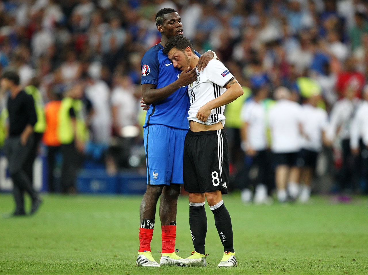 韩国队绝杀德国队，黄鸭组合统治全场