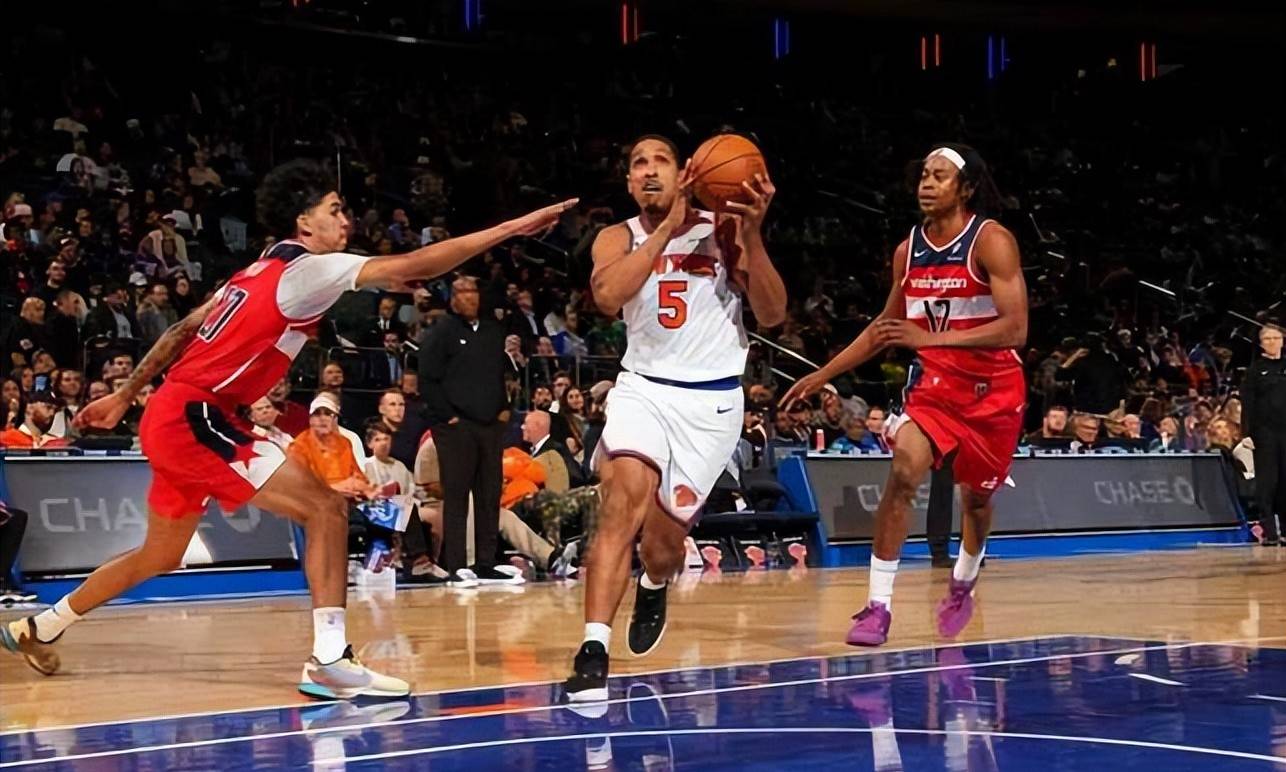 热火逆转76人，霍勒迪带队取胜