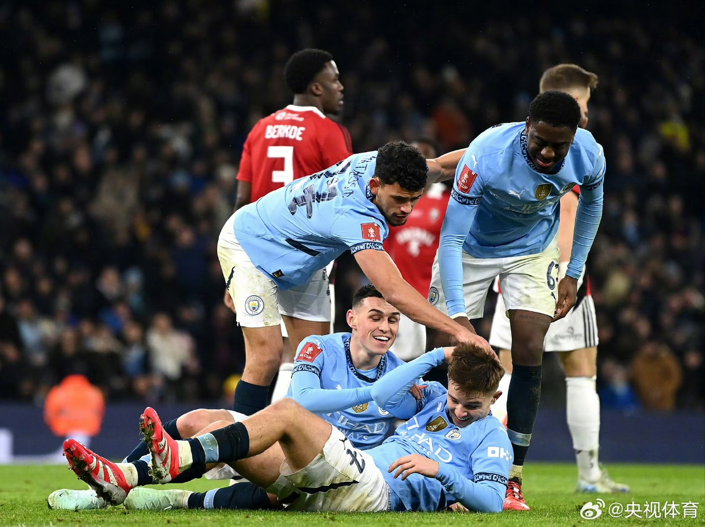 瑞典绝杀曼城，门迪状态火热