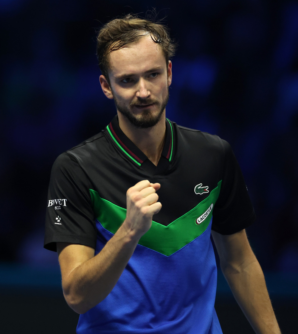 拉沃尔杯翻盘ATP总决赛，梅德韦杰夫扛起全队