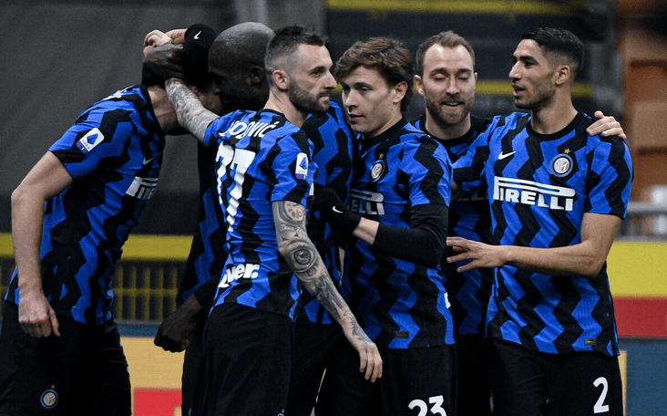 乌拉圭鏖战AC米兰，阿什拉夫刷新纪录