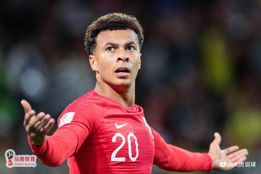 泰国羽毛球队轻取英格兰羽毛球队，马琳三分雨点燃全场