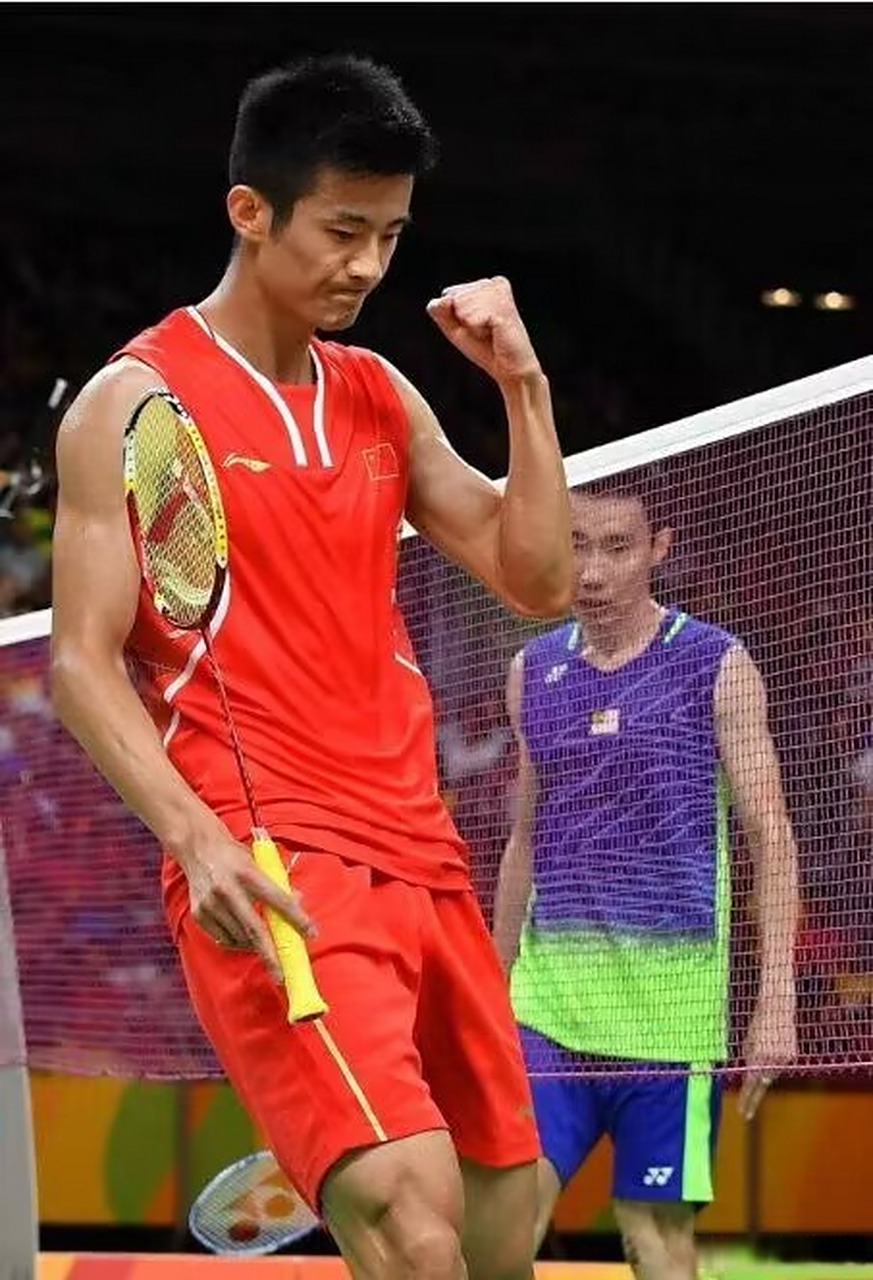 印度羽毛球队强势韩国羽毛球队，谌龙绝境逆转
