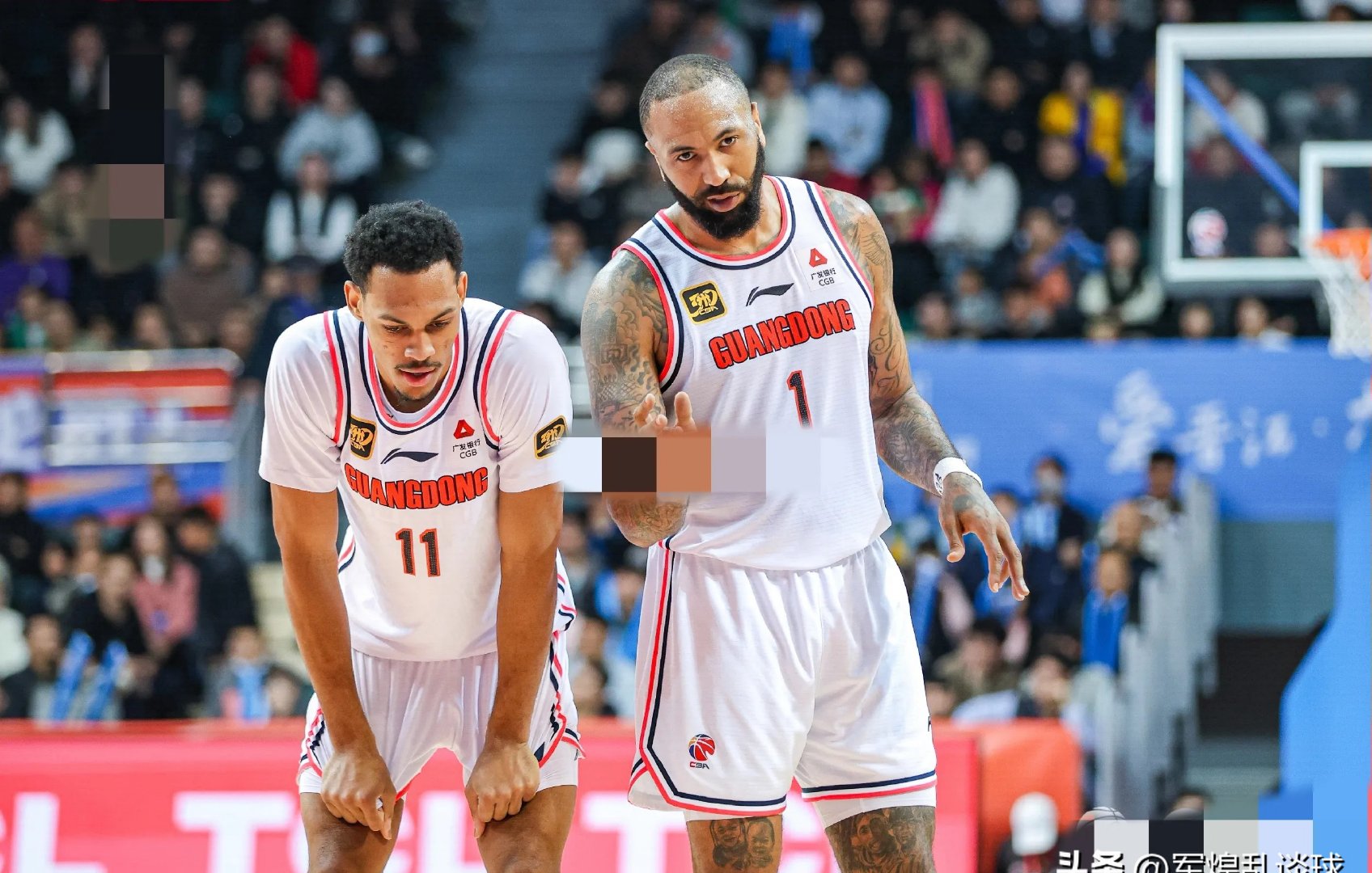 国王碾压广东队，浓眉哥关键制胜