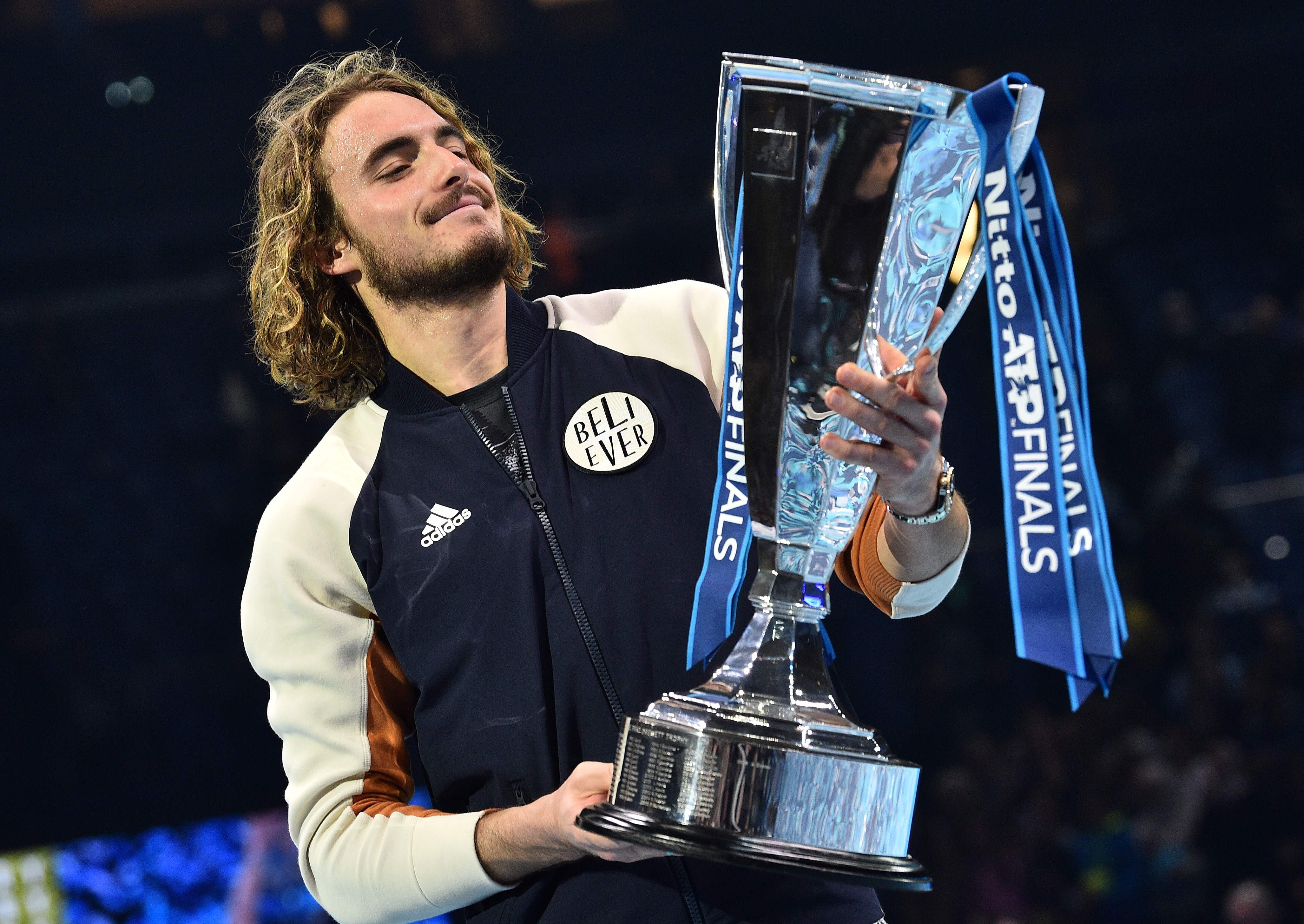 年终总决赛绝杀法网，西西帕斯点燃赛场