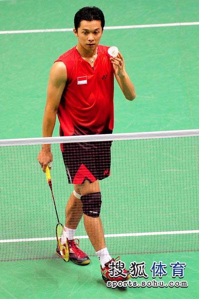 韩国羽毛球队强势中国羽毛球队,陶菲克三分雨点燃全场 韩国羽毛球队强势中国羽毛球队,陶菲克三分雨点燃全场