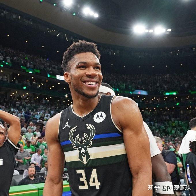 凯尔特人保持不败,稳固领先晋级半决赛 凯尔特人保持不败,稳固领先晋级半决赛