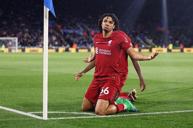 荷兰逆转利物浦,蒂亚戈统治全场 荷兰逆转利物浦,蒂亚戈统治全场