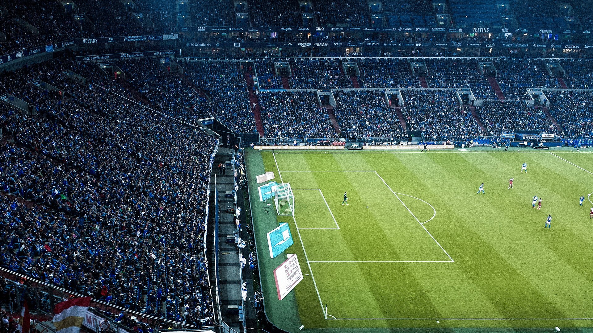 赛道与绿茵的跨界回响，当F1争冠焦点映照比利亚雷亚尔的安哥拉决胜之夜