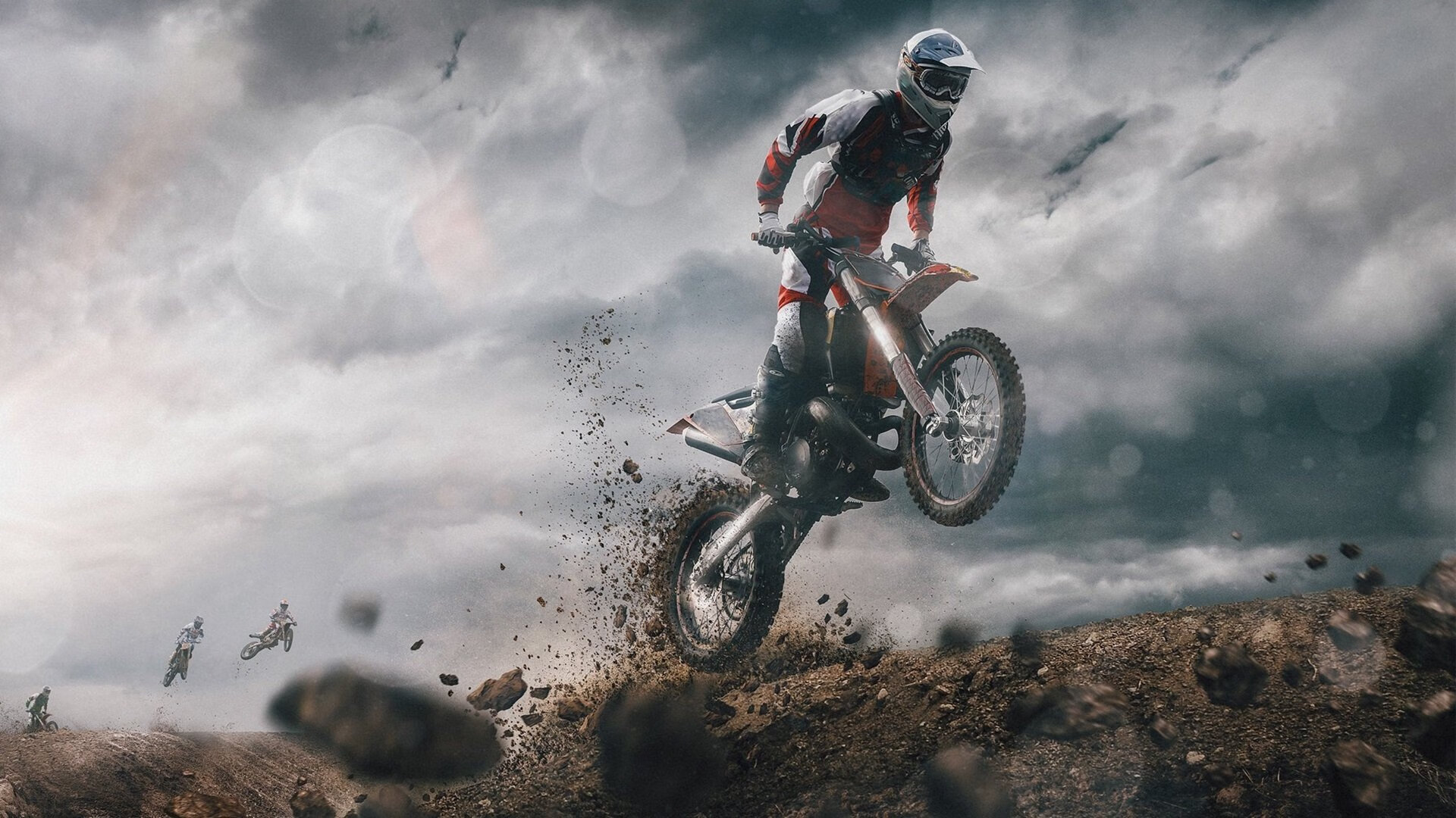 赛道上的双面叙事，雷诺的精密战术与维斯塔潘的狂野天赋