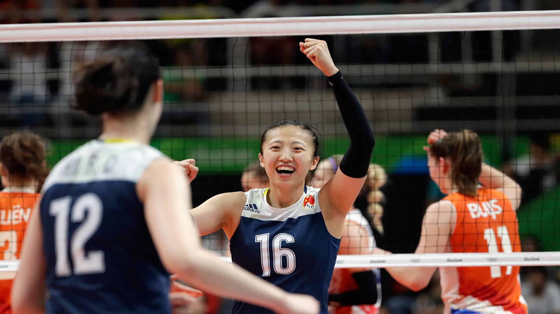 蓝白风暴下的碾压,2026世界杯D组关键战,墨西哥用攻守转换流畅撕碎捷克,塔雷米带队书写唯一天命